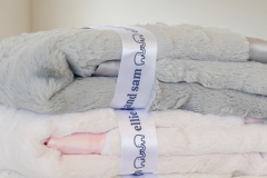 Ellie-and-Sam-blankets