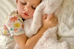 Ellie-and-Same-cream-blanket