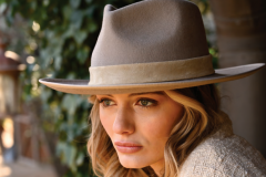 SD-Hat-4
