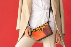 81103-2_Red_lifestyle
